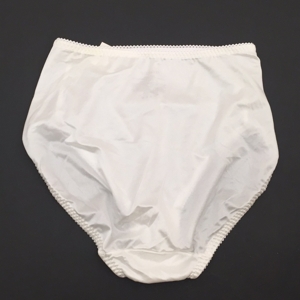 NWT Vassarette shapewear panty size L - Picture 2 of 3